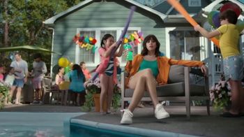 Mountain Dew: Aubrey Plaza Having a Blast