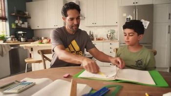 Kohl's TV Spot, 'Ayudar con la tarea' [Spanish]