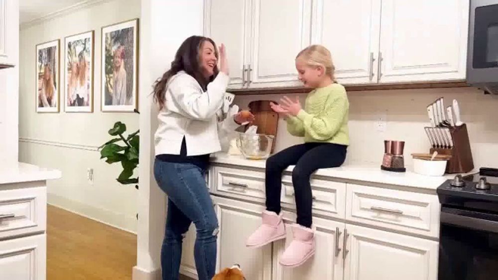 Dearfoams TV Spot, 'Mother's Day: Thanks'