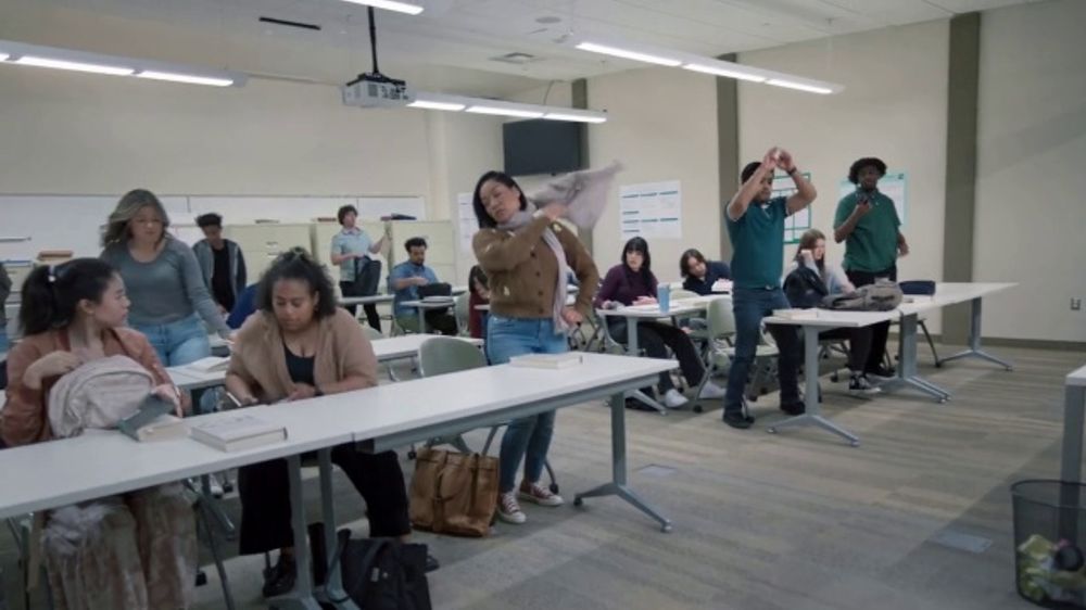 University of Phoenix TV Spot, 'Déjà Vu'