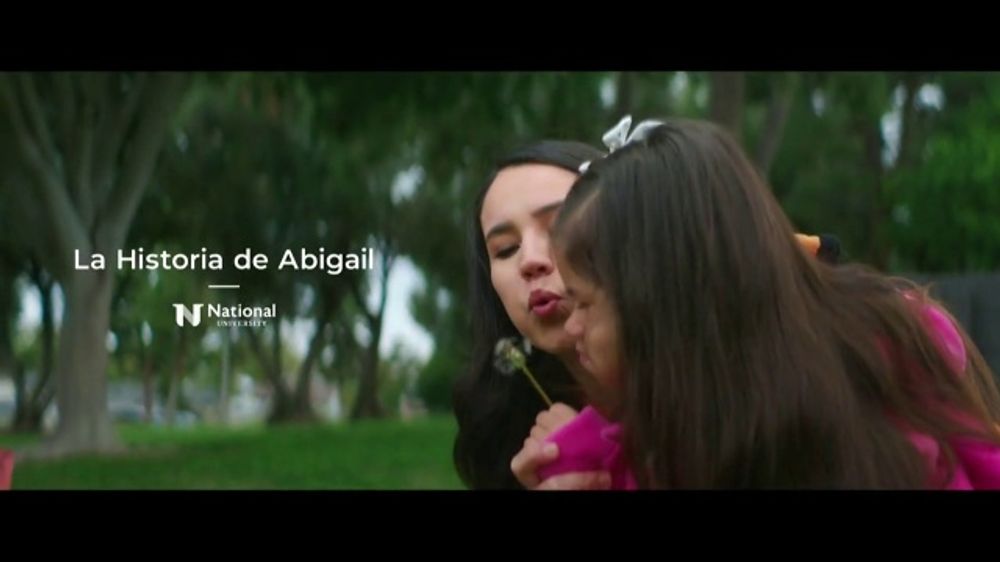 National University TV Spot, 'Abigail' [Spanish]