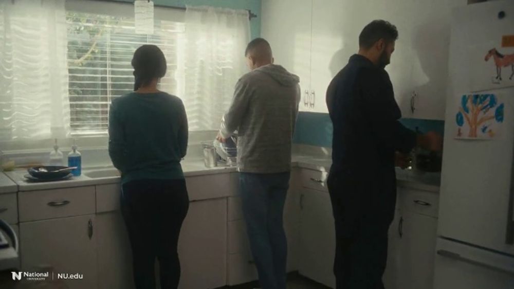National University TV Spot, 'Becas' [Spanish]