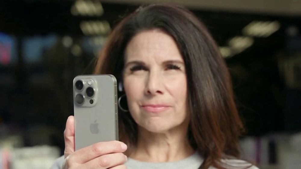 Consumer Cellular TV Spot, 'Easy To Win: Two Months Free'
