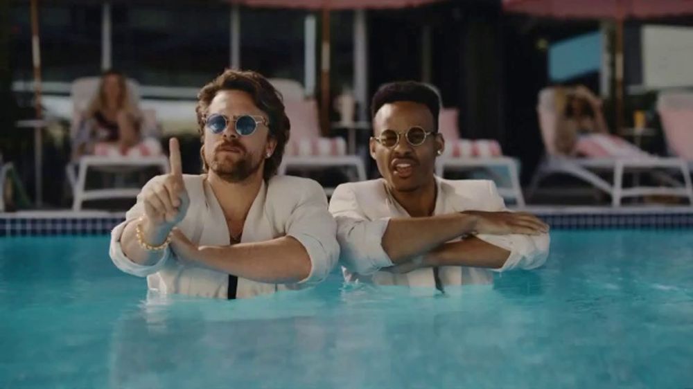 Planters Nut Duos TV Spot, 'Duo-licious: Pool'