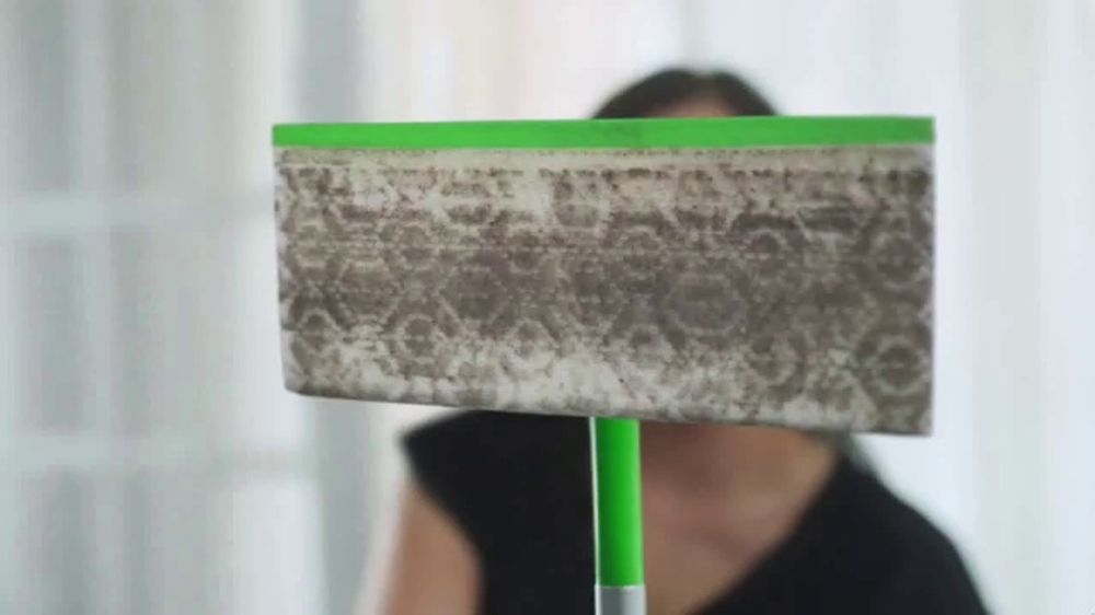 Swiffer Wet TV Spot, 'Mop-Like Clean Floor'