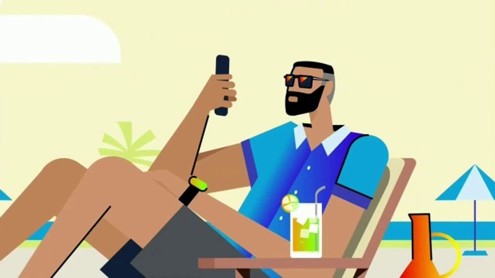 myQ TV Spot, 'Worrying on Vacation'