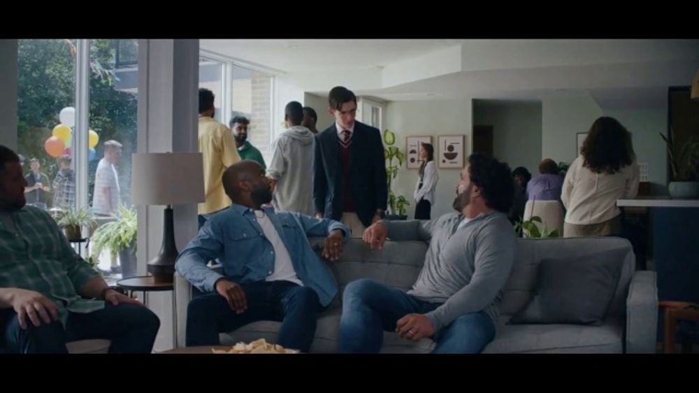 NFL+ Premium TV Spot, 'The Football Know-It-All'