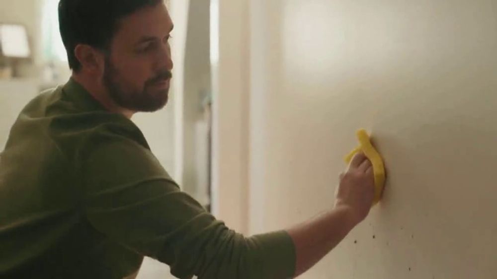 ACE Hardware TV Spot, 'Clark+Kensington Paint: Buy One, Get One 50% Off'