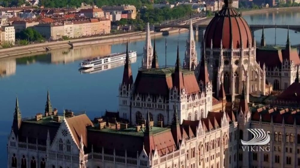 Viking Cruises TV Spot, 'Benefits of Rivers'