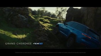 Jeep Super Bowl 2023 TV Spot, 'Electric Boogie' Song by Shaggy [T1] - Thumbnail 6
