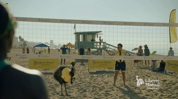 Liberty Mutual TV Spot, 'LiMu Emu and Doug: Volleyball' - Thumbnail 2