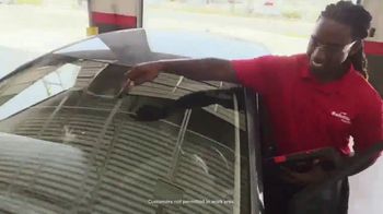 Safelite Auto Glass TV Spot, 'Vlogging Buddies: Windshield vs. Rock' - Thumbnail 5