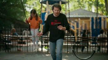 Verizon TV Spot, 'Your Sunday Obsession' Featuring Jalen Hurts - Thumbnail 1